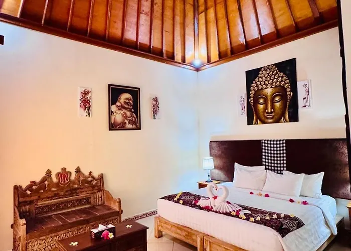 Geringsing Hotel 3*
