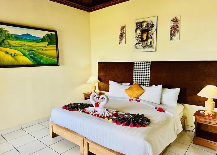 Geringsing Hotel 3*