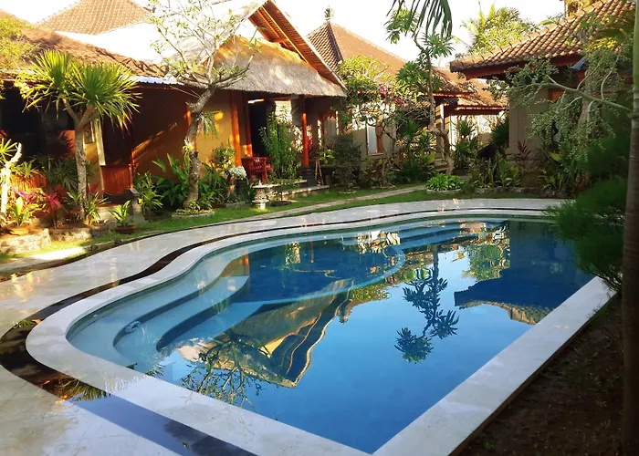 Hotel Geringsing 3*